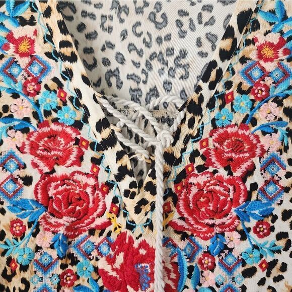 Impressions embroidery fan sleeve bohemian blouse - Picture 4 of 13